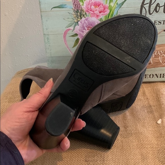 Circus Ankle Boot Sandal Size 8-1/2 - Picture 5 of 9